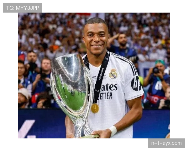 罗德里戈闪耀赛场:速度与跑位完美融合,引领球队进攻新潮流 罗德里戈闪耀赛场:速度与跑位完美融合,引领球队进攻新潮流